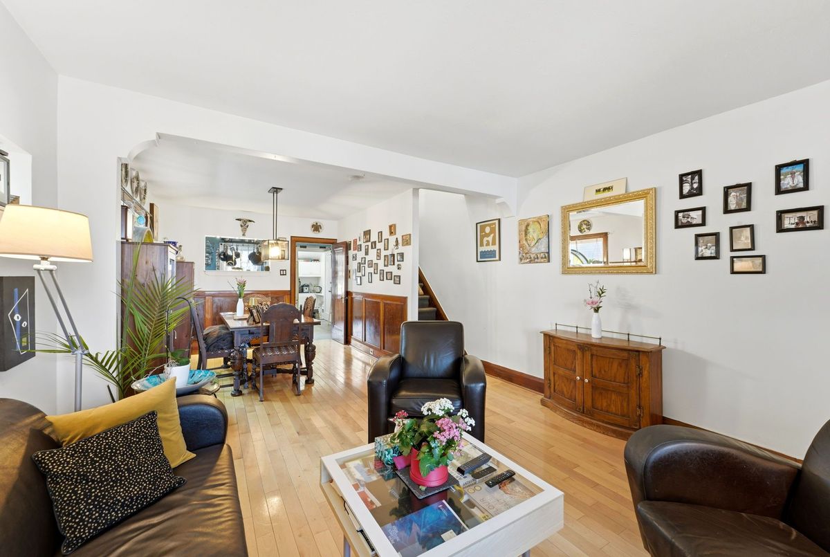 11A Marlow Avenue Toronto 11A Marlow Avenue Toronto