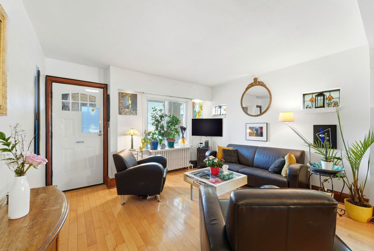 11A Marlow Avenue Toronto 11A Marlow Avenue Toronto