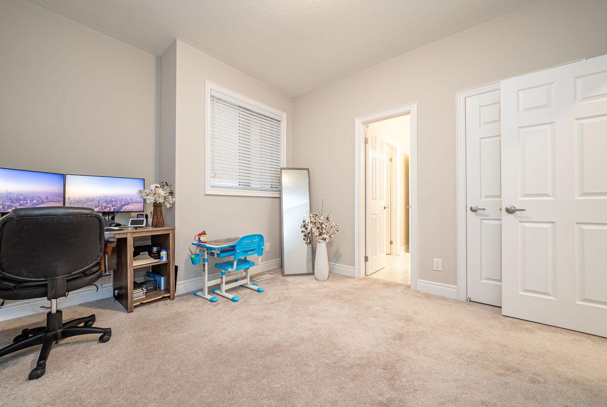 88 Brabin Circle Whitby 88 Brabin Circle Whitby