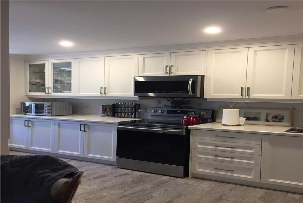 100 Dundalk Drive Toronto 100 Dundalk Drive Toronto