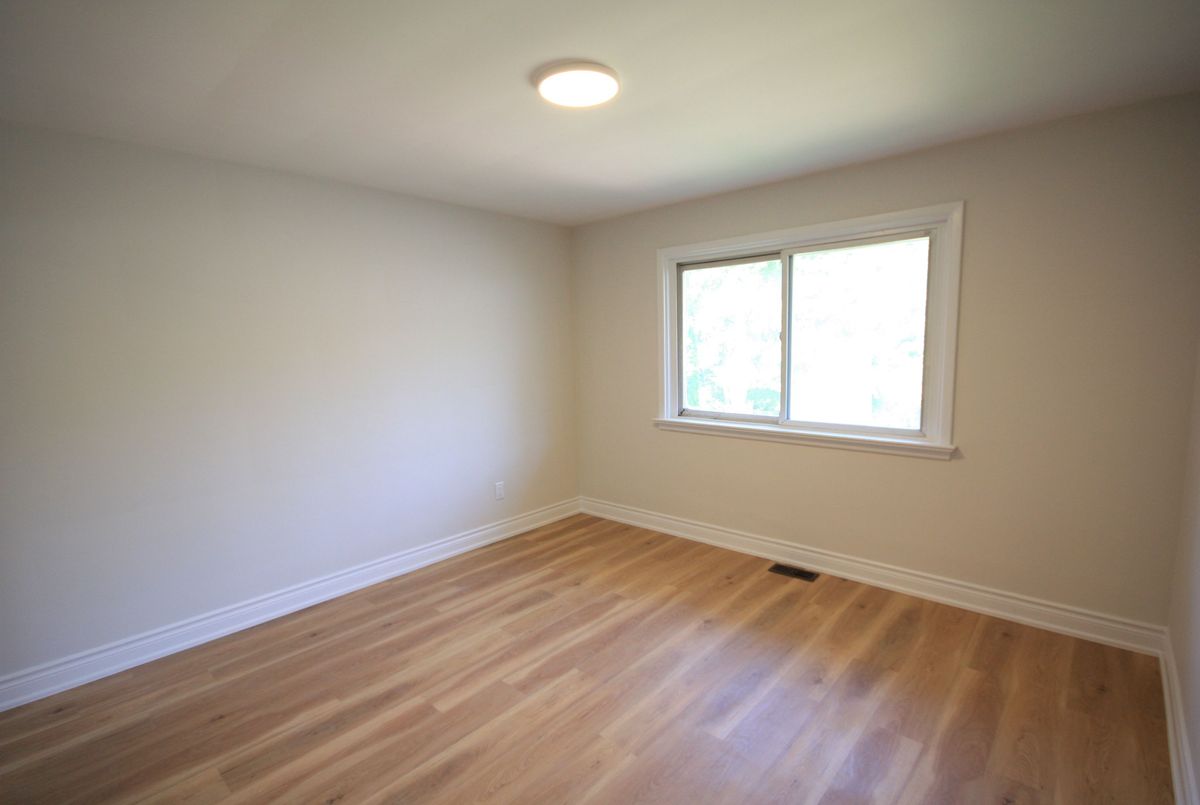 54 Beacham Crescent Toronto 54 Beacham Crescent Toronto