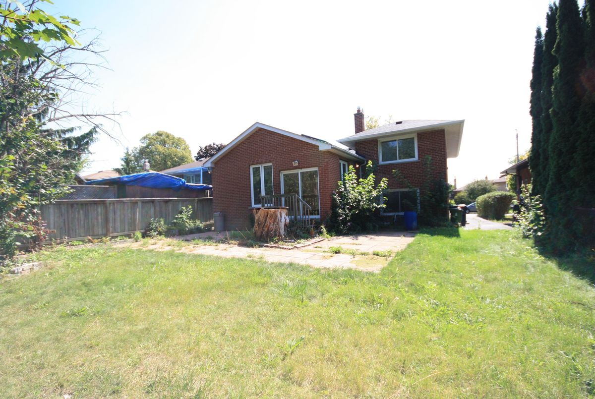 54 Beacham Crescent Toronto 54 Beacham Crescent Toronto