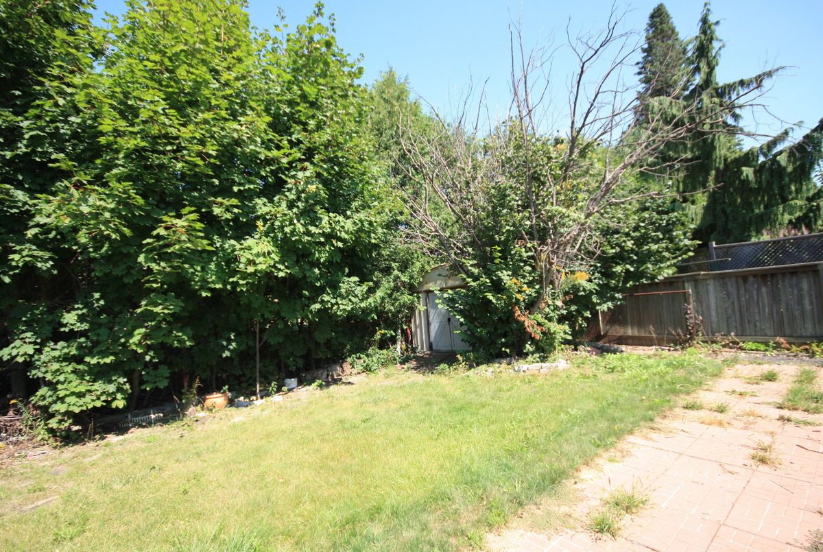 54 Beacham Crescent Toronto 54 Beacham Crescent Toronto