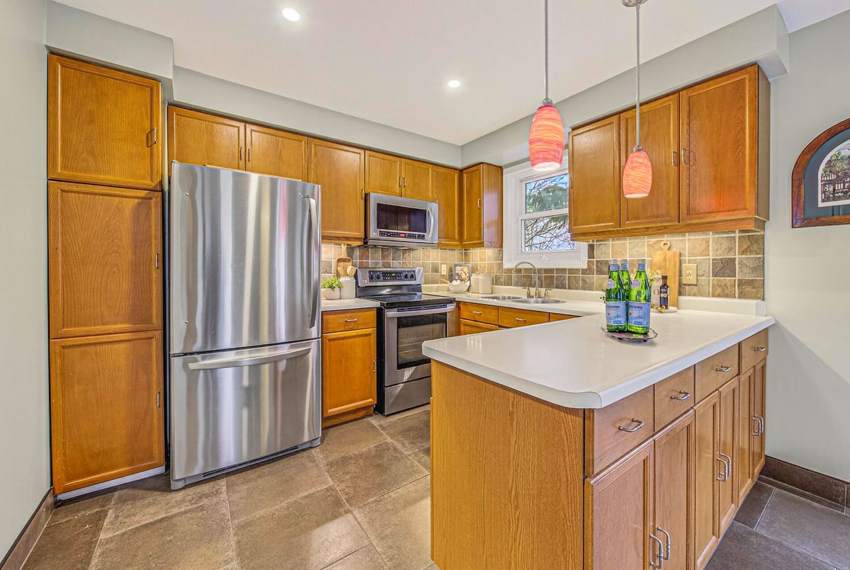 1 Nearctic Court Whitby 1 Nearctic Court Whitby