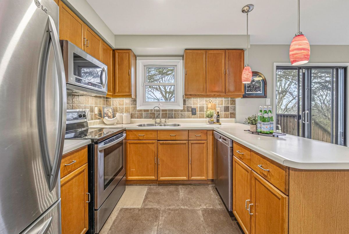 1 Nearctic Court Whitby 1 Nearctic Court Whitby