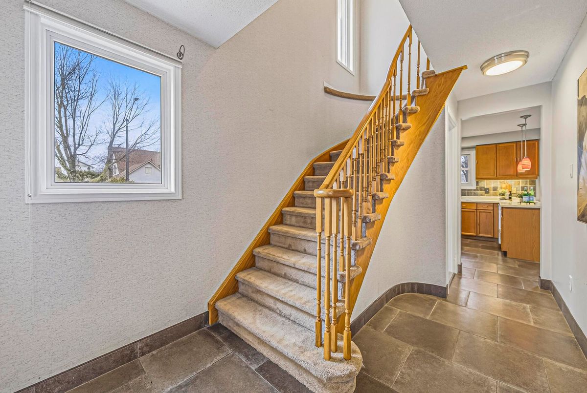 1 Nearctic Court Whitby 1 Nearctic Court Whitby