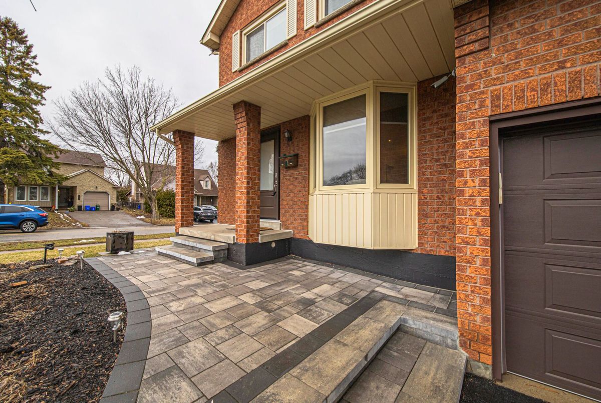 1 Nearctic Court Whitby 1 Nearctic Court Whitby