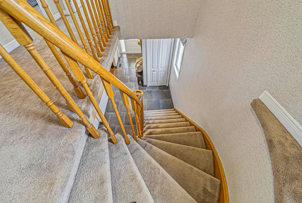 1 Nearctic Court Whitby 1 Nearctic Court Whitby