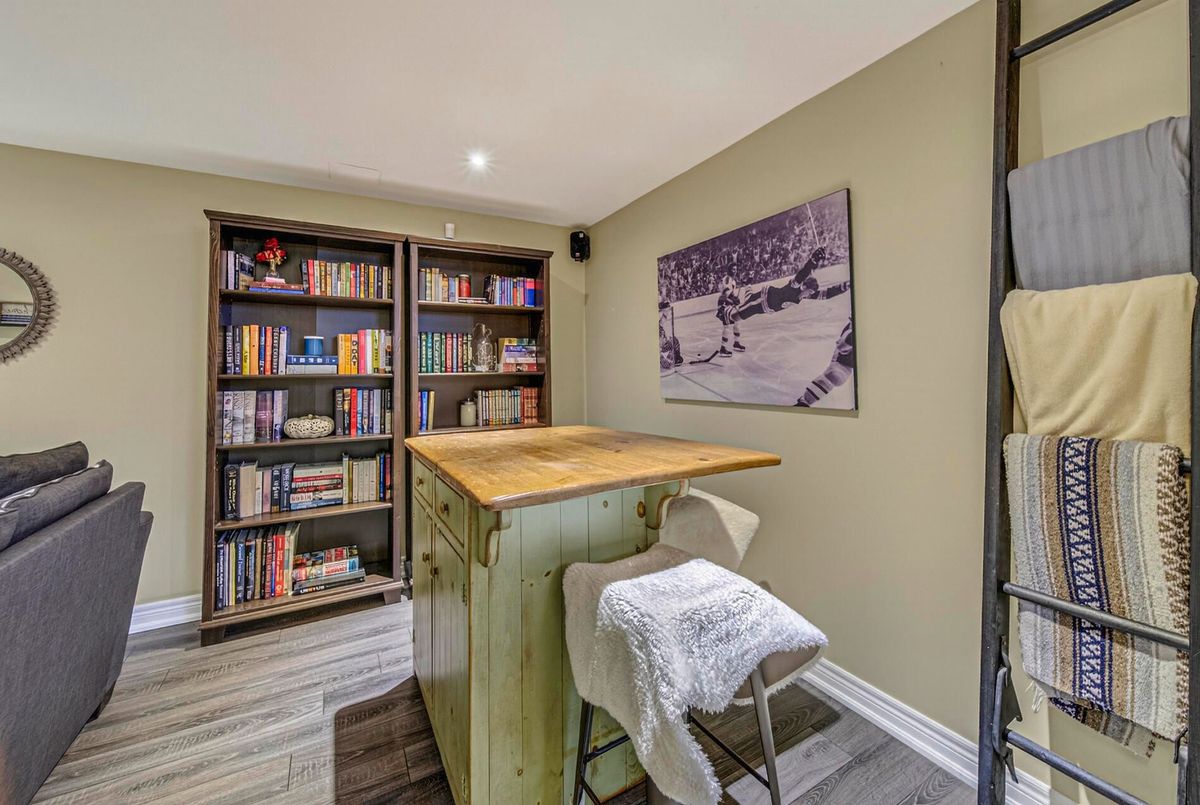 1 Nearctic Court Whitby 1 Nearctic Court Whitby