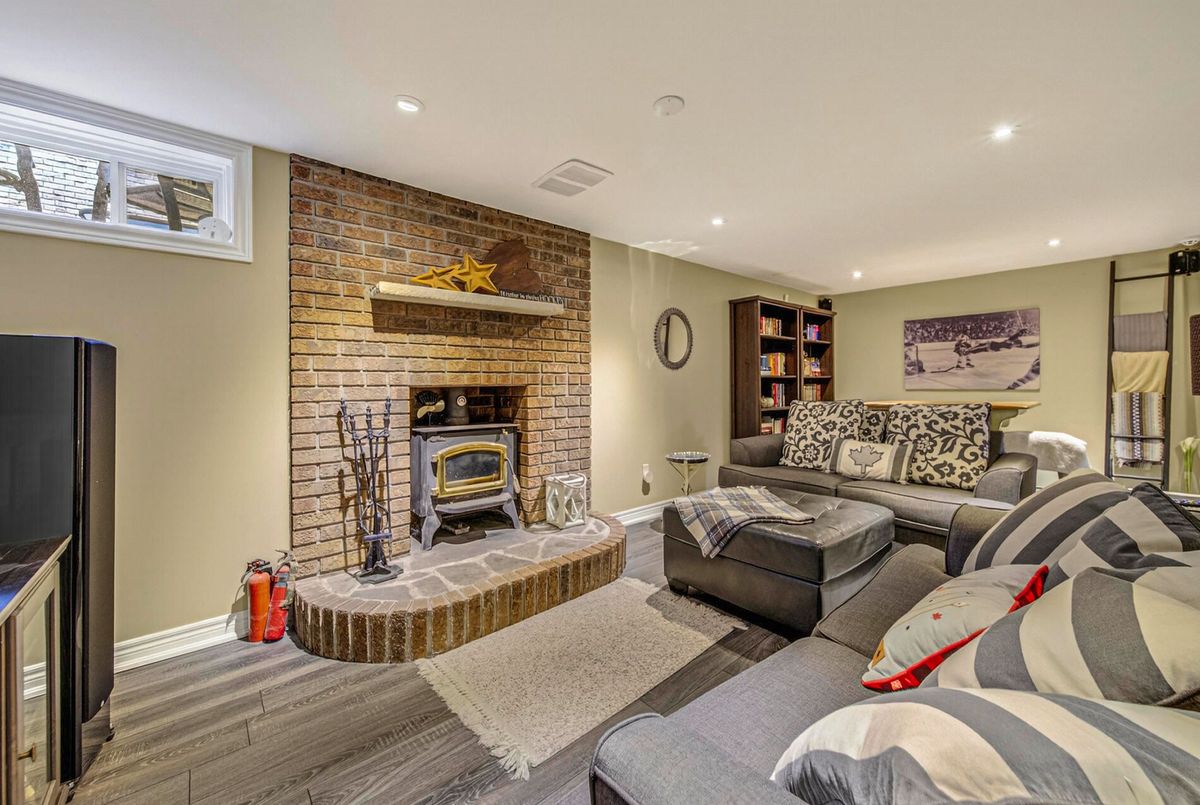 1 Nearctic Court Whitby 1 Nearctic Court Whitby