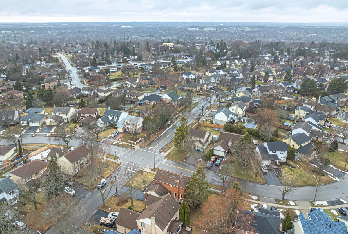 1 Nearctic Court Whitby 1 Nearctic Court Whitby