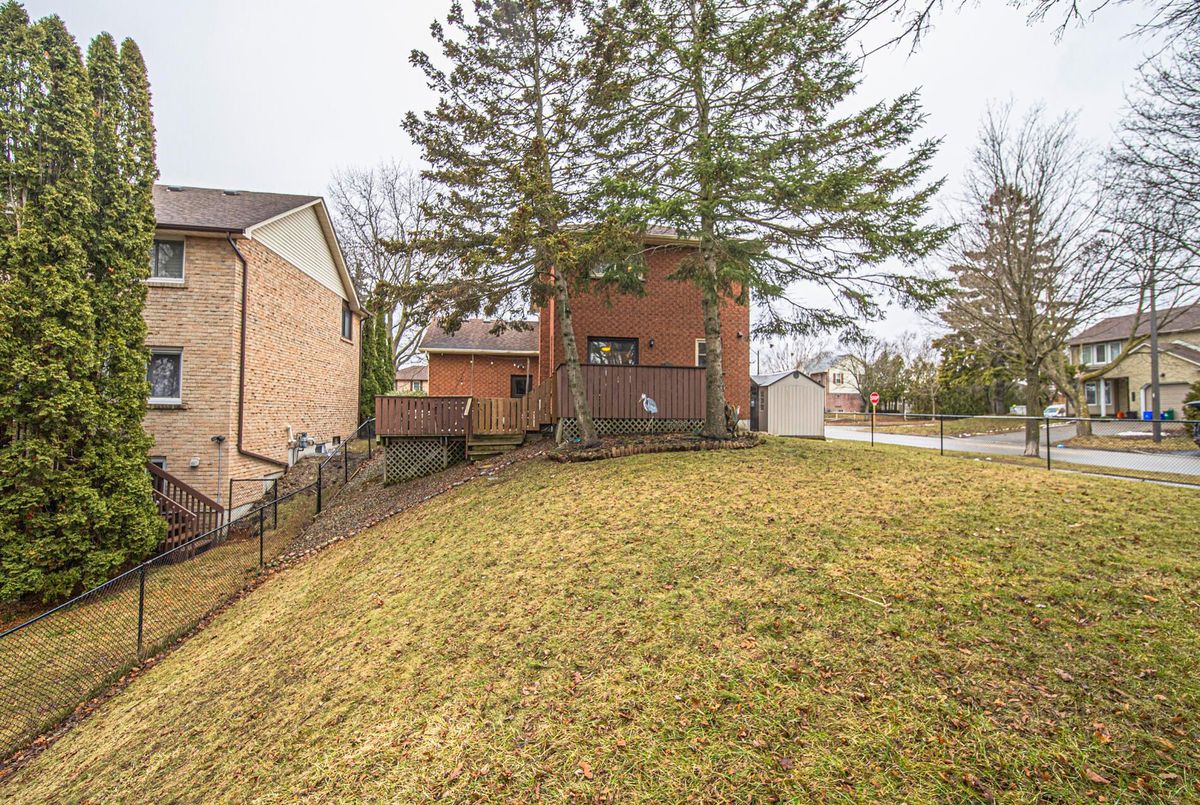 1 Nearctic Court Whitby 1 Nearctic Court Whitby