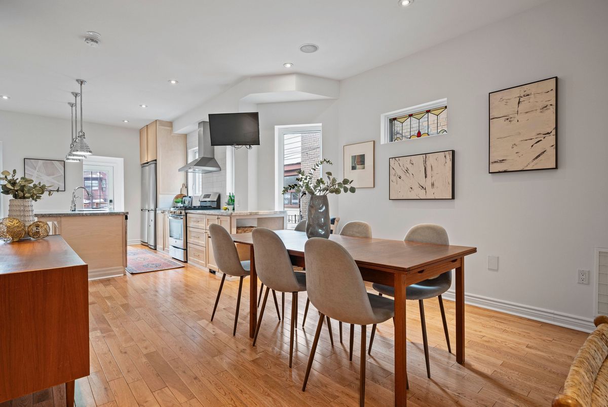 17 Mountnoel Avenue Toronto 17 Mountnoel Avenue Toronto