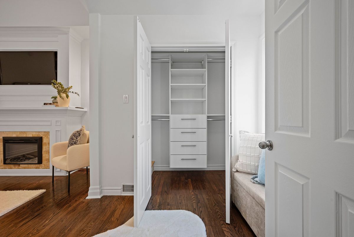 17 Mountnoel Avenue Toronto 17 Mountnoel Avenue Toronto