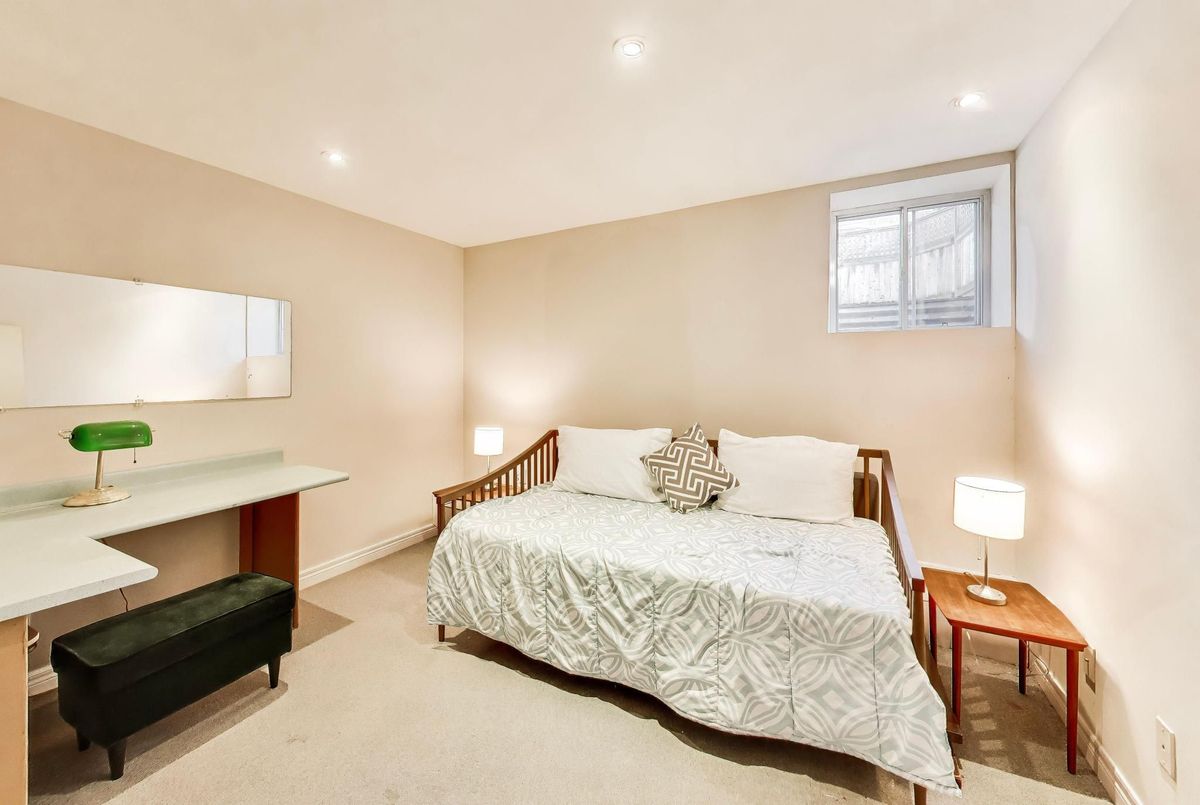 80 Hogarth Avenue Toronto 80 Hogarth Avenue Toronto