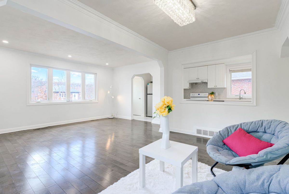 30 Yorkshire Road Toronto 30 Yorkshire Road Toronto