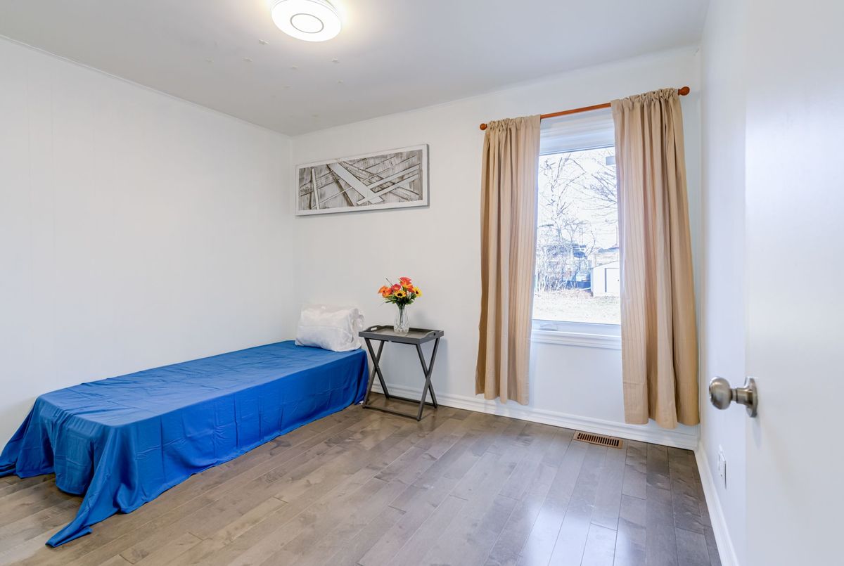 30 Yorkshire Road Toronto 30 Yorkshire Road Toronto