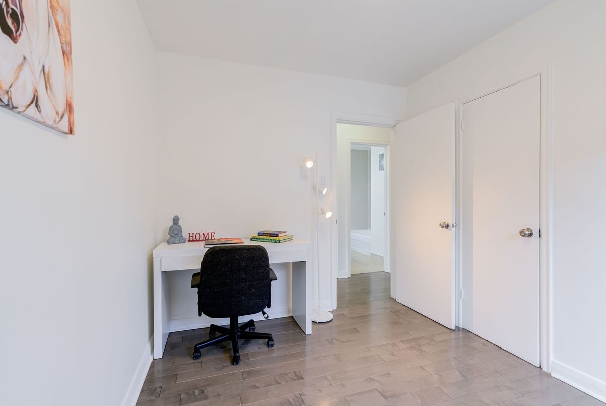 30 Yorkshire Road Toronto 30 Yorkshire Road Toronto