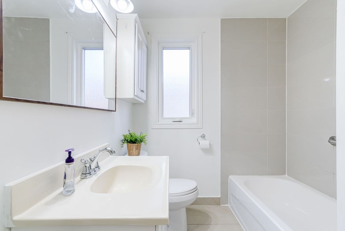 30 Yorkshire Road Toronto 30 Yorkshire Road Toronto