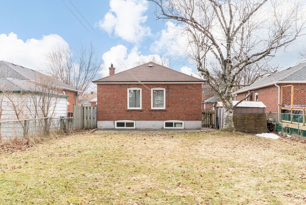 30 Yorkshire Road Toronto 30 Yorkshire Road Toronto