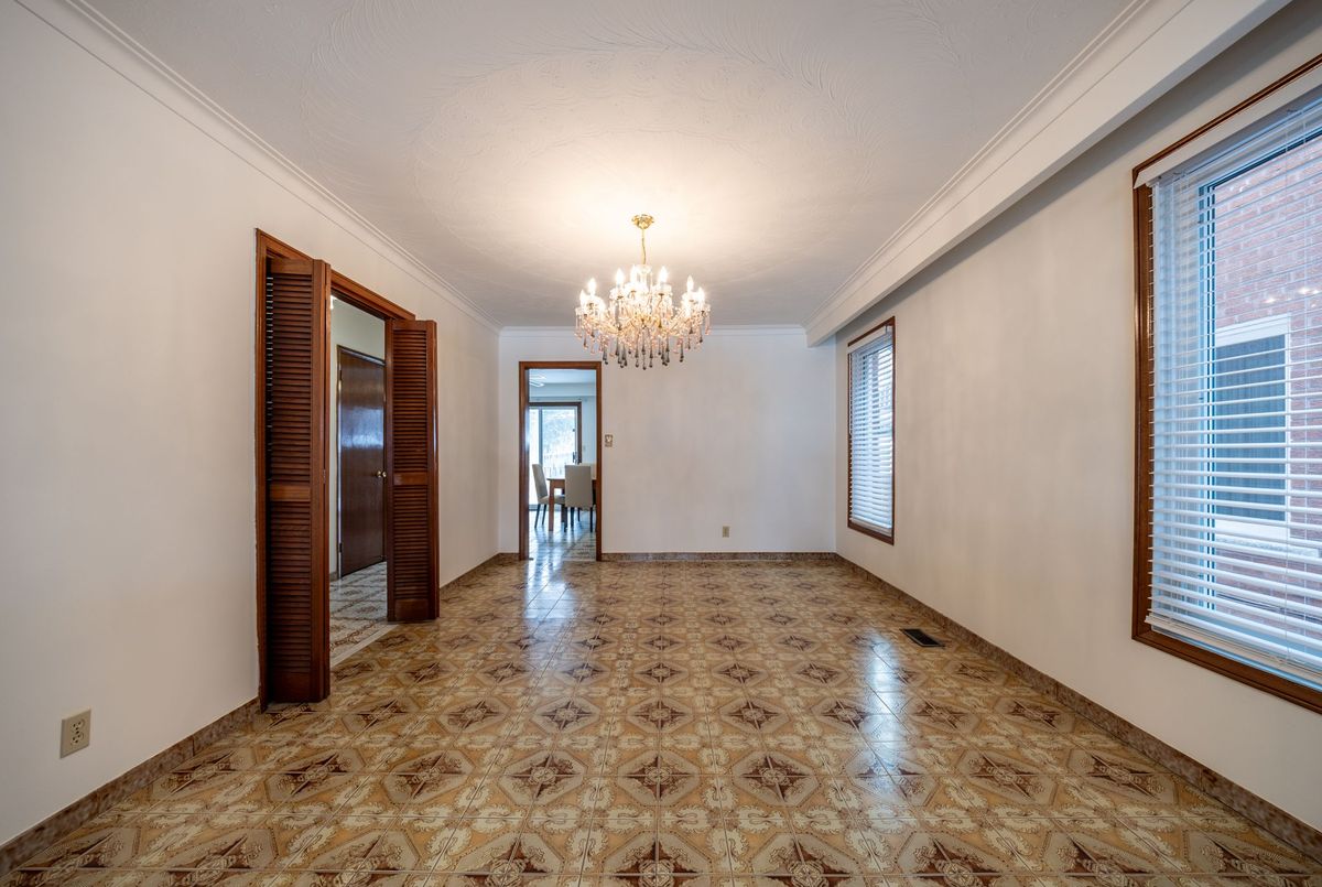 49 Woodville Avenue Toronto 49 Woodville Avenue Toronto