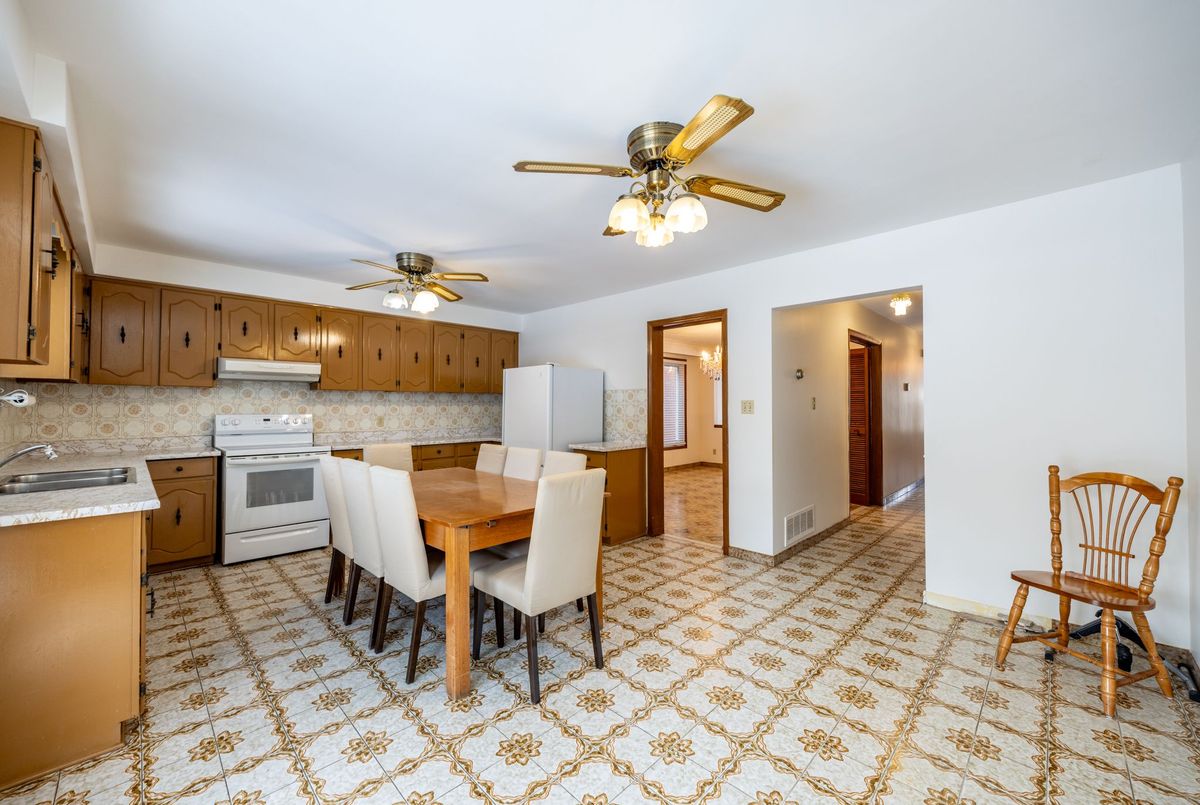 49 Woodville Avenue Toronto 49 Woodville Avenue Toronto