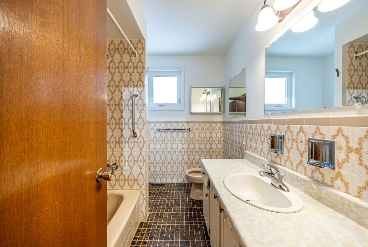 49 Woodville Avenue Toronto 49 Woodville Avenue Toronto