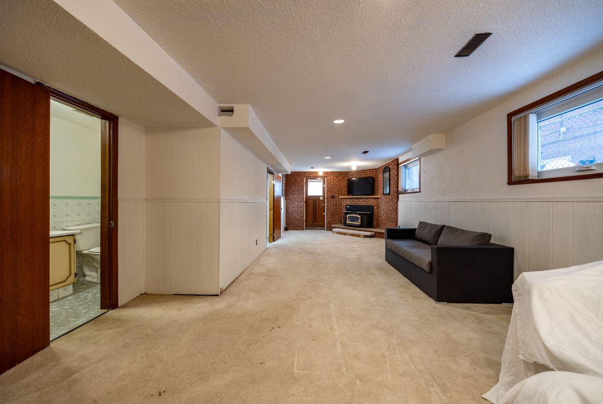 49 Woodville Avenue Toronto 49 Woodville Avenue Toronto