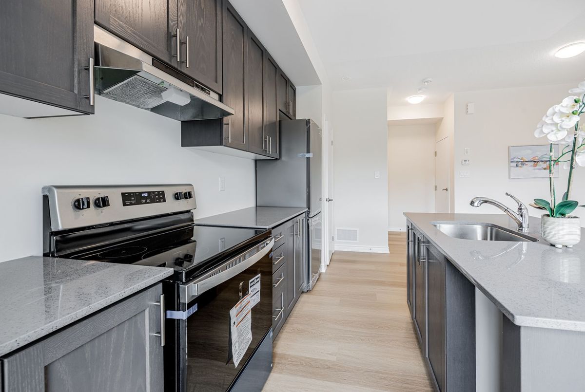 490 Beresford Path Oshawa 490 Beresford Path Oshawa