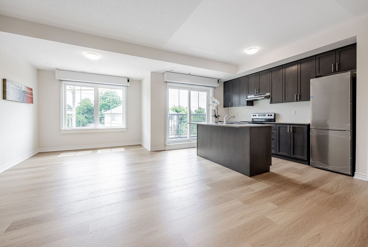 490 Beresford Path Oshawa 490 Beresford Path Oshawa