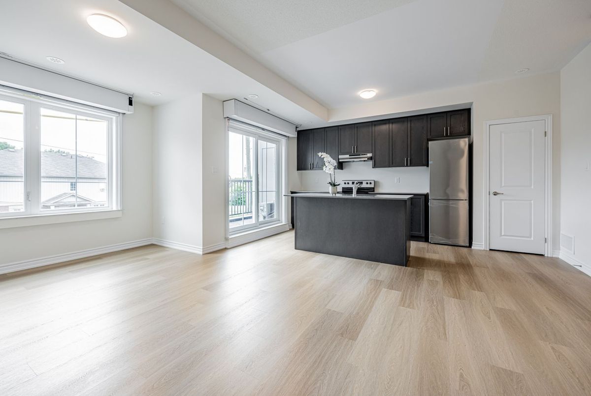 490 Beresford Path Oshawa 490 Beresford Path Oshawa