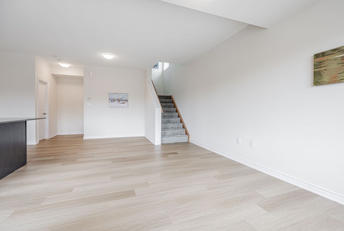 490 Beresford Path Oshawa 490 Beresford Path Oshawa