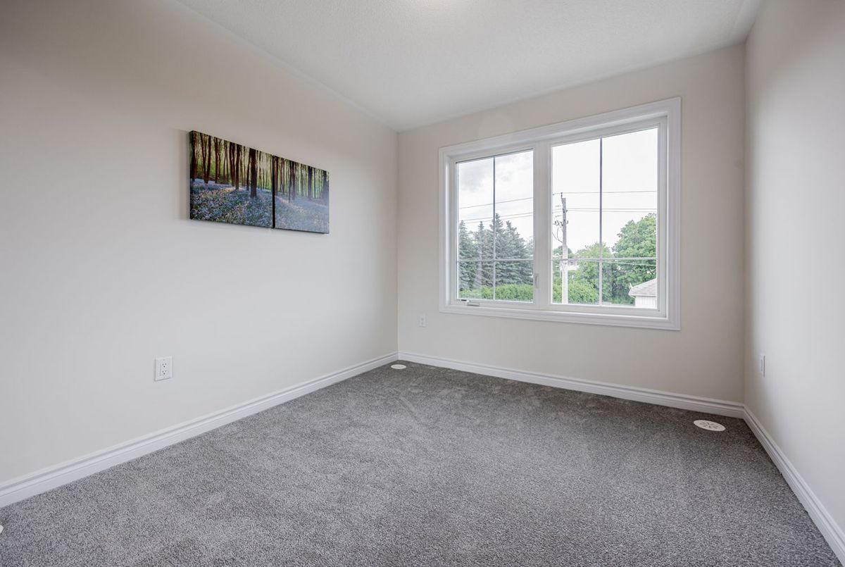 490 Beresford Path Oshawa 490 Beresford Path Oshawa