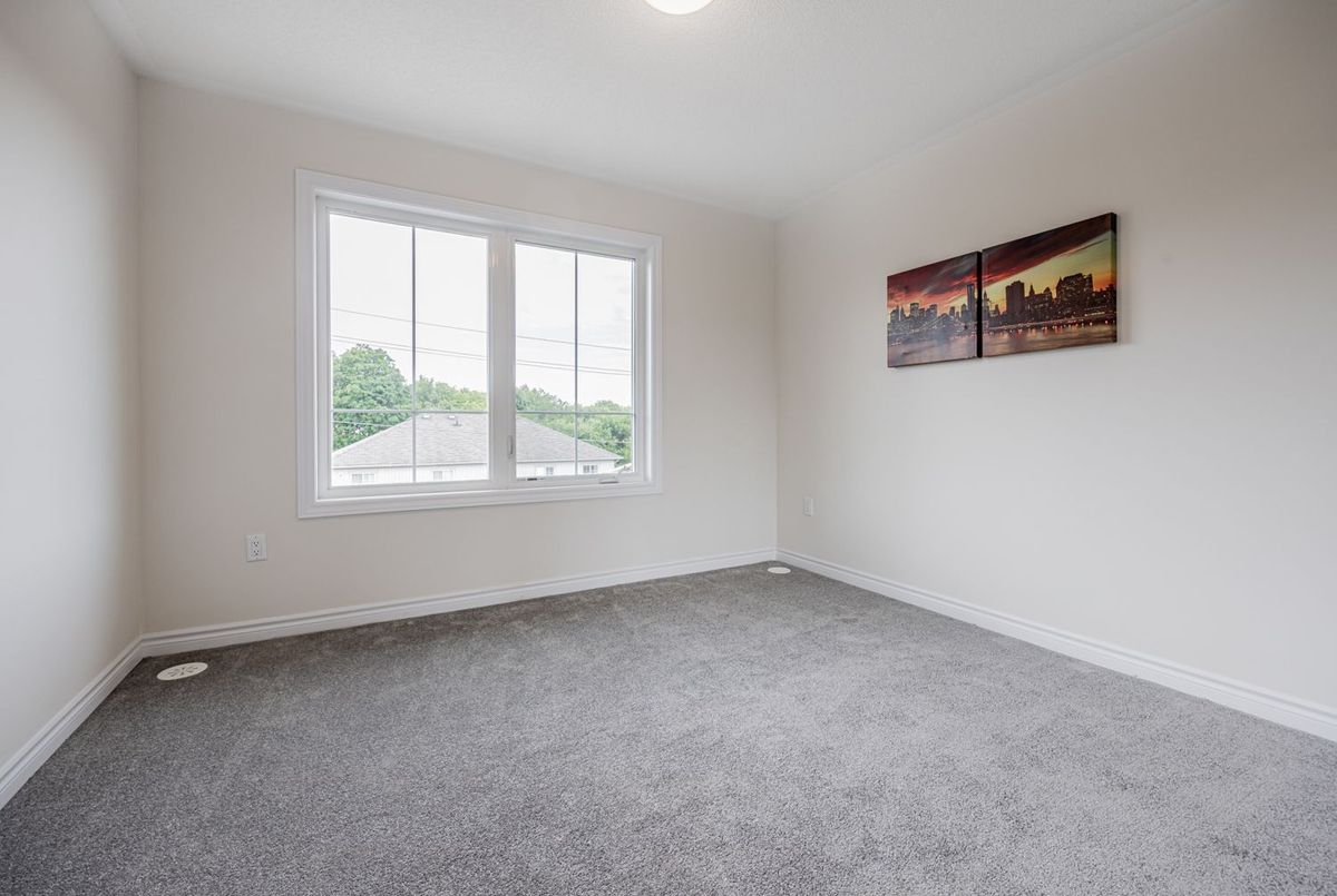 490 Beresford Path Oshawa 490 Beresford Path Oshawa