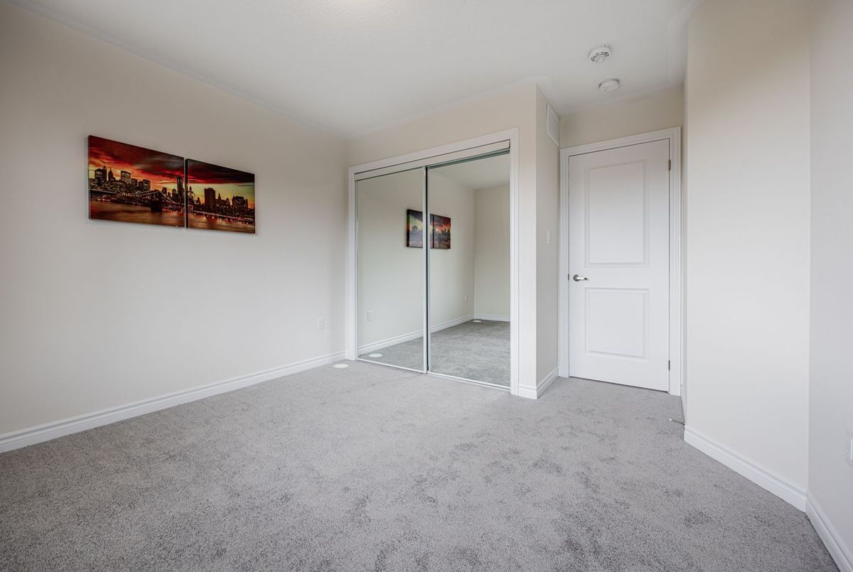 490 Beresford Path Oshawa 490 Beresford Path Oshawa