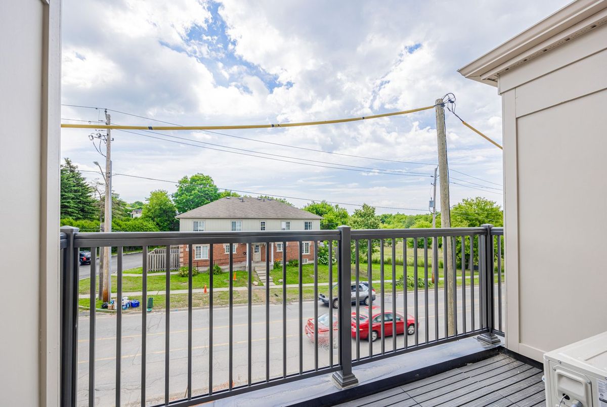 490 Beresford Path Oshawa 490 Beresford Path Oshawa