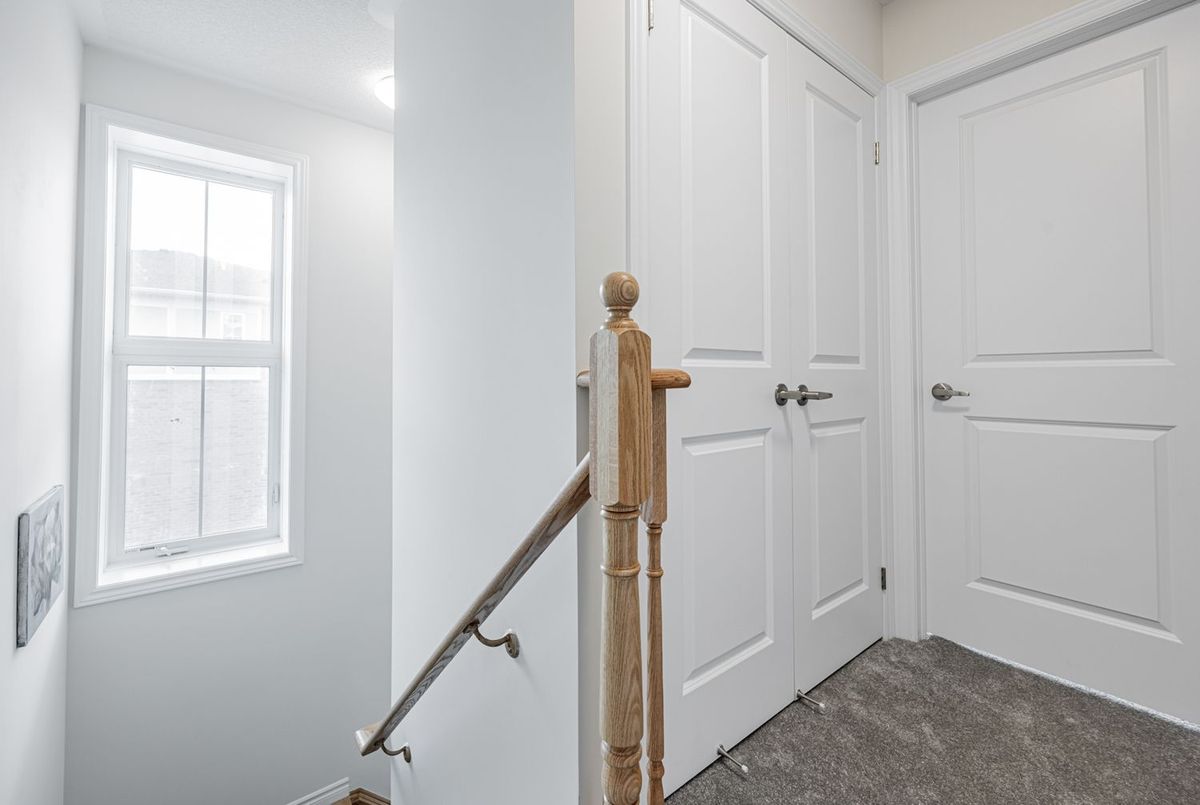 490 Beresford Path Oshawa 490 Beresford Path Oshawa