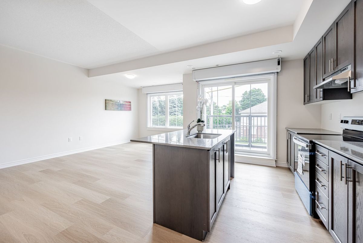 490 Beresford Path Oshawa 490 Beresford Path Oshawa