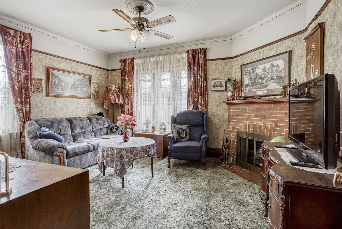 456 Manse Road Toronto 456 Manse Road Toronto