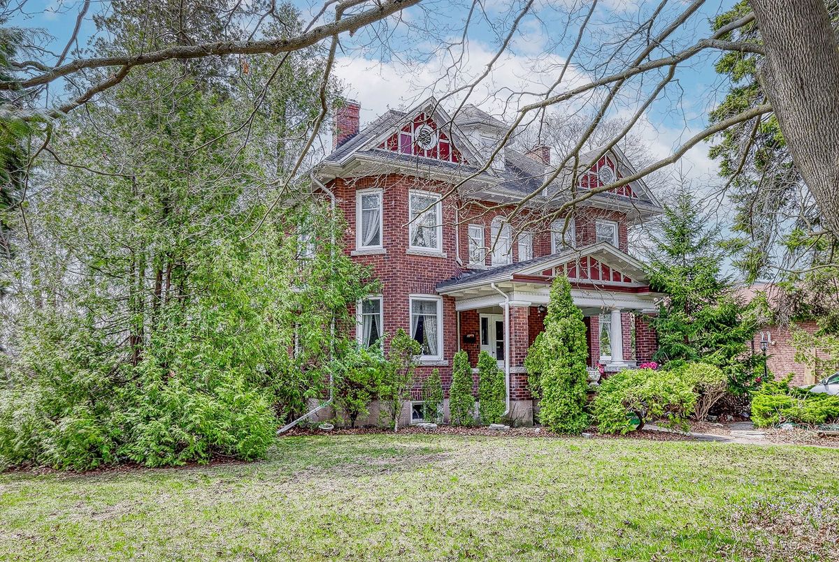 456 Manse Road Toronto 456 Manse Road Toronto