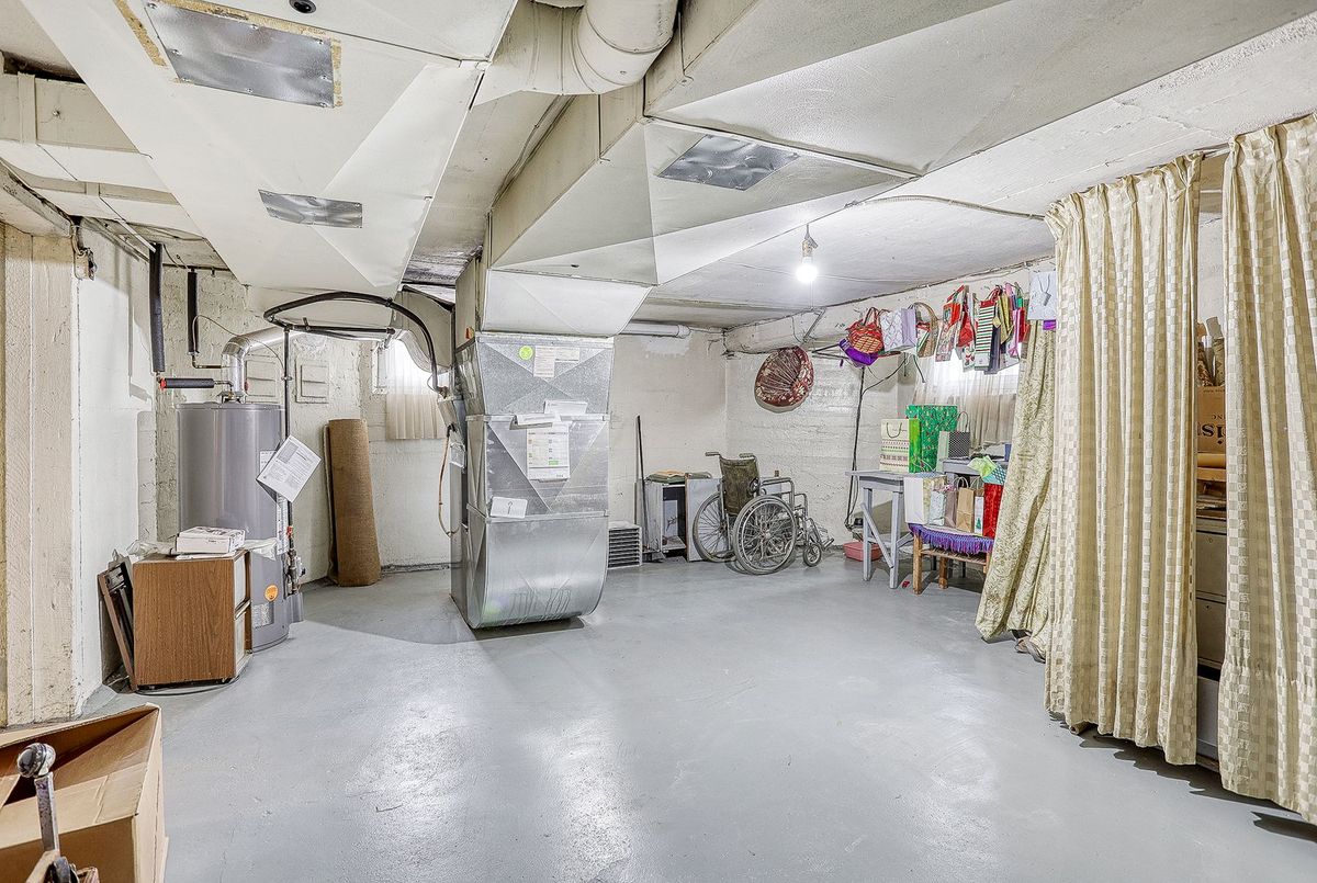 456 Manse Road Toronto 456 Manse Road Toronto