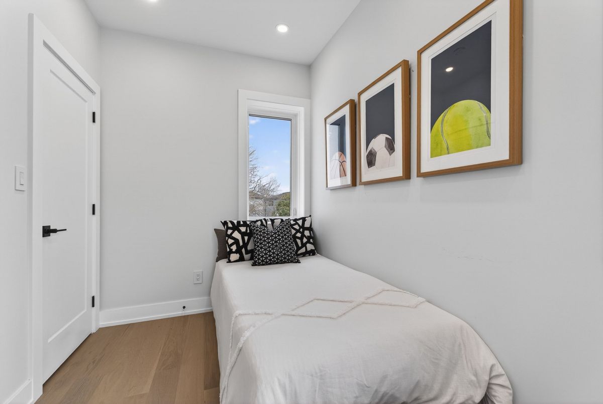 87 Wiley Avenue Toronto 87 Wiley Avenue Toronto