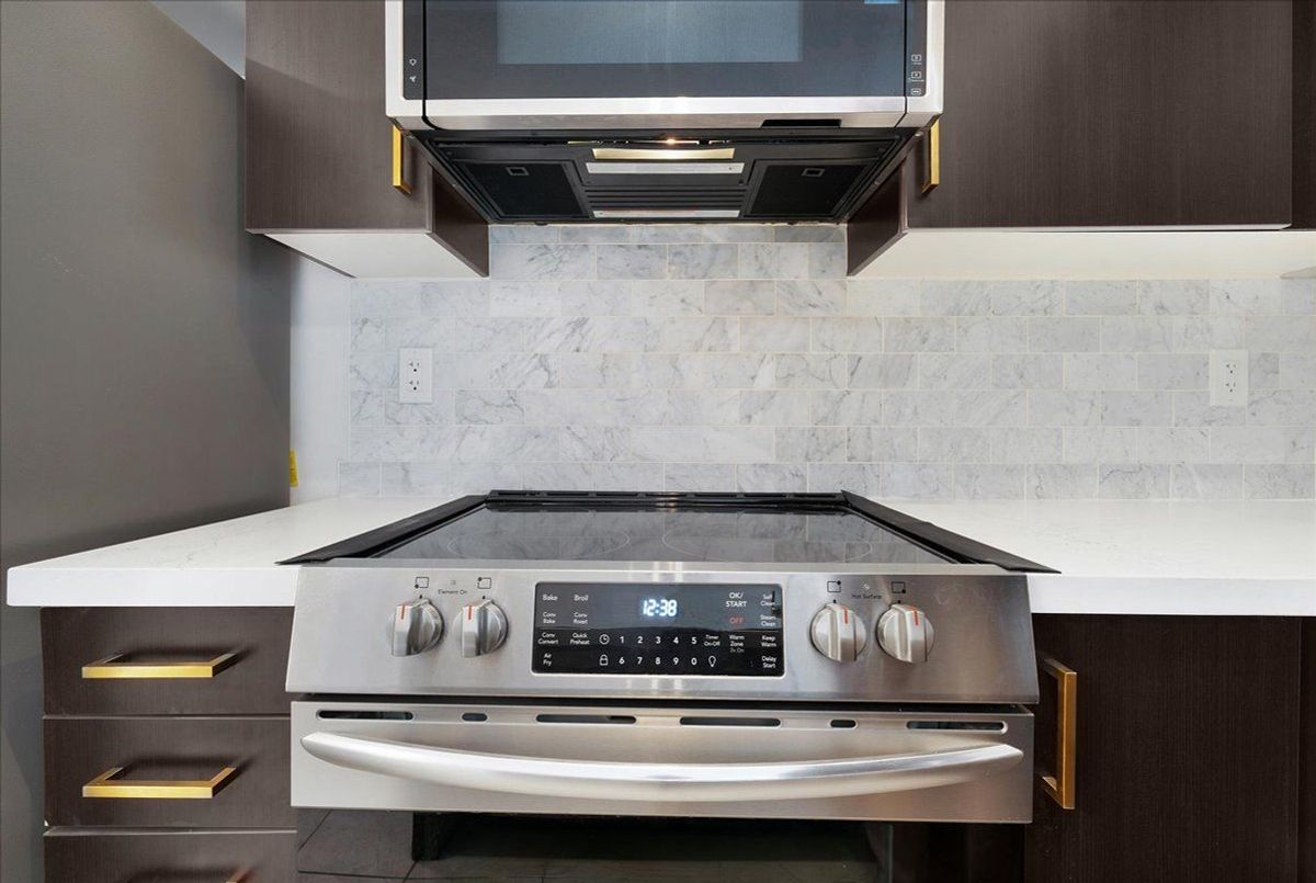 8 Eaton Park Lane Toronto 8 Eaton Park Lane Toronto