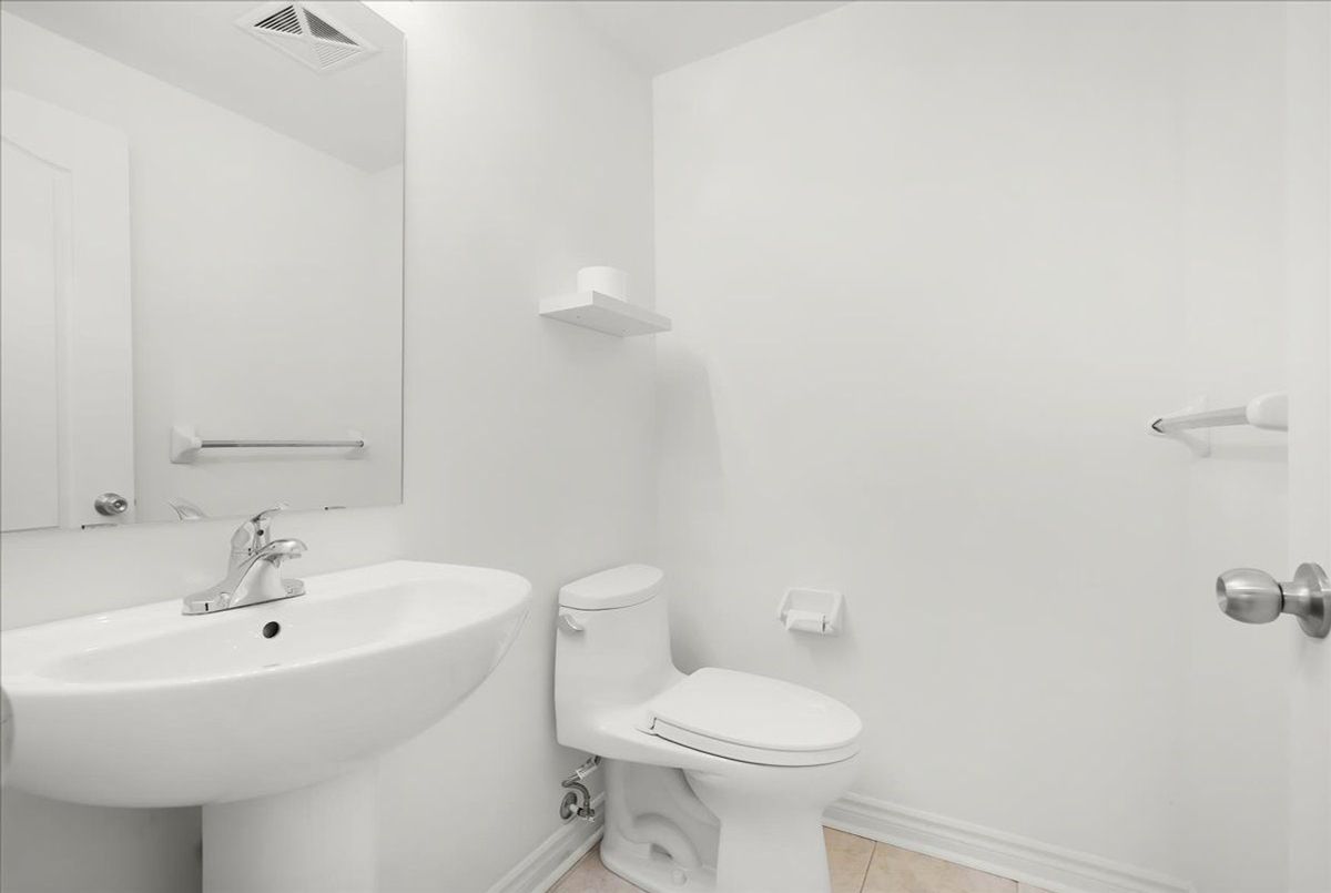 8 Eaton Park Lane Toronto 8 Eaton Park Lane Toronto