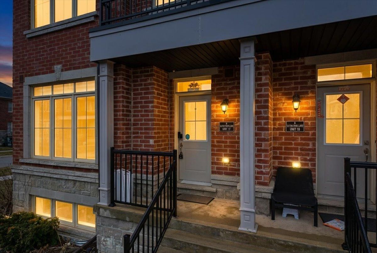 8 Eaton Park Lane Toronto 8 Eaton Park Lane Toronto