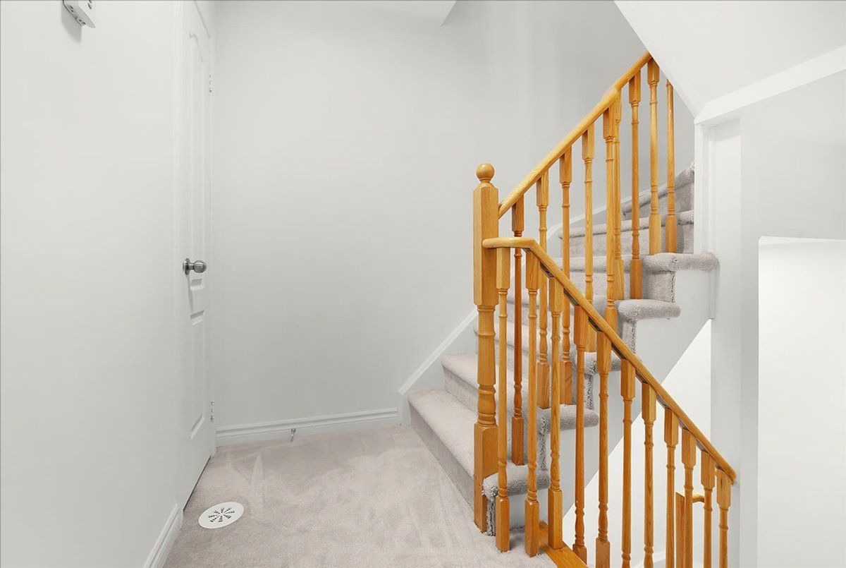 8 Eaton Park Lane Toronto 8 Eaton Park Lane Toronto