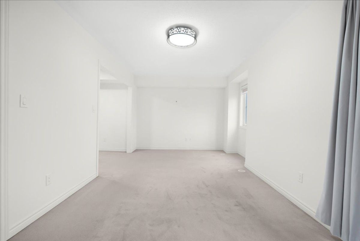 8 Eaton Park Lane Toronto 8 Eaton Park Lane Toronto