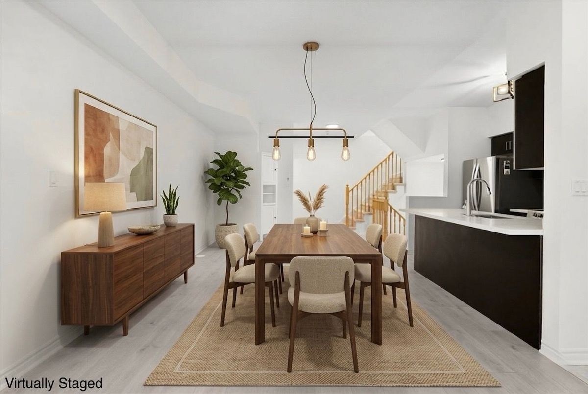 8 Eaton Park Lane Toronto 8 Eaton Park Lane Toronto