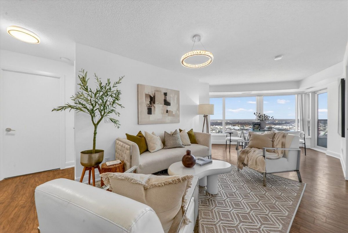 135 Village Green Square Toronto 135 Village Green Square Toronto