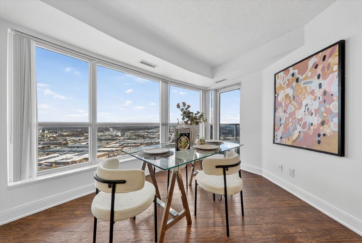 135 Village Green Square Toronto 135 Village Green Square Toronto